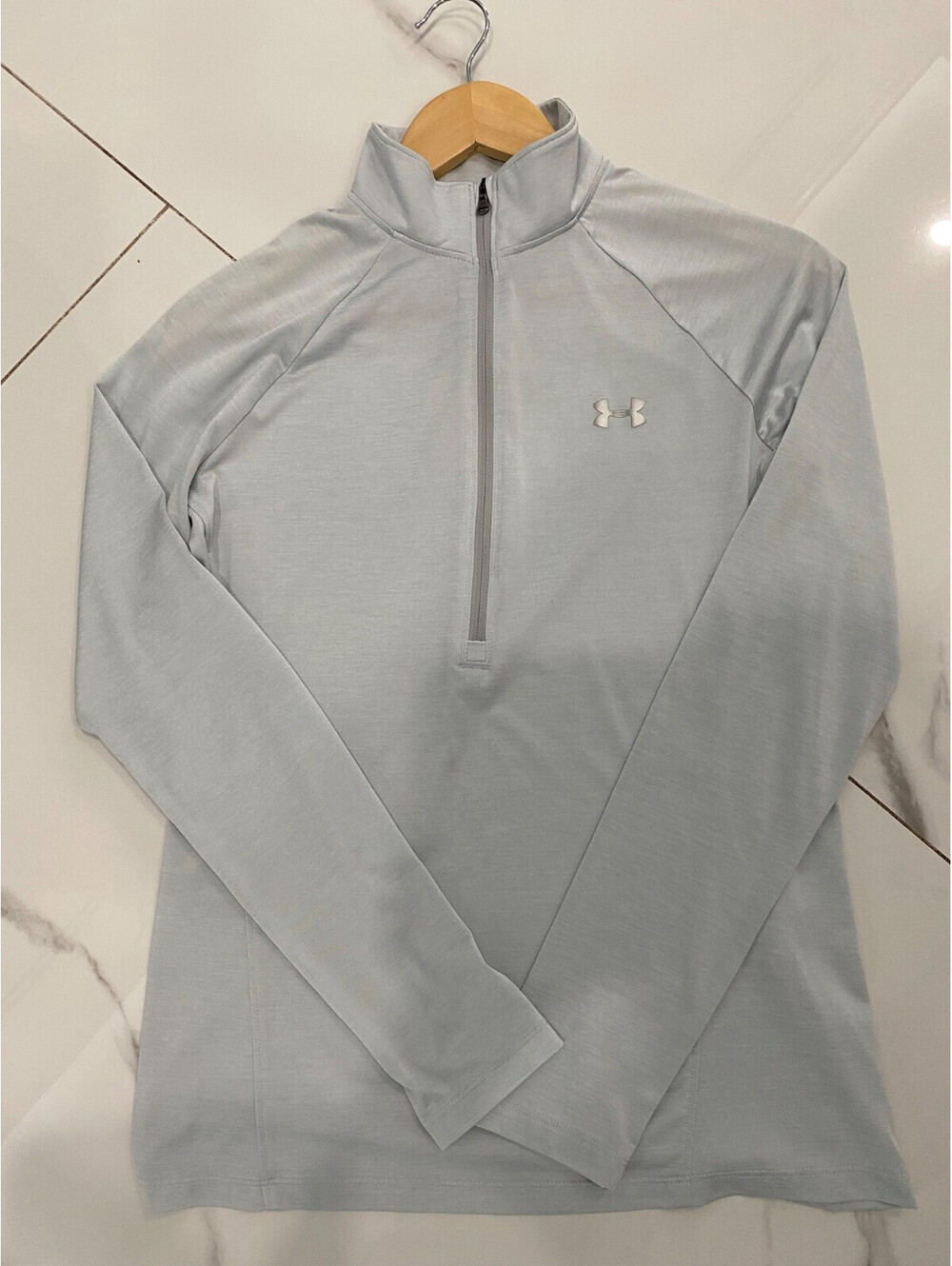 Under Armour Half Zip Long Sleeve silver gray Women's Pullover Shirt Size M